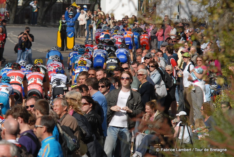 Tour de Bretagne : tous derrire Tobyn !