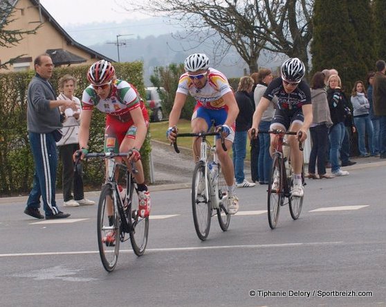 Maillot des jeunes  Torigni sur Vire (50) : Leveau s'impose