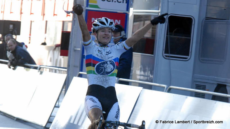 Marianne Vos s'impose en solitaire  Heusden-Zolder 