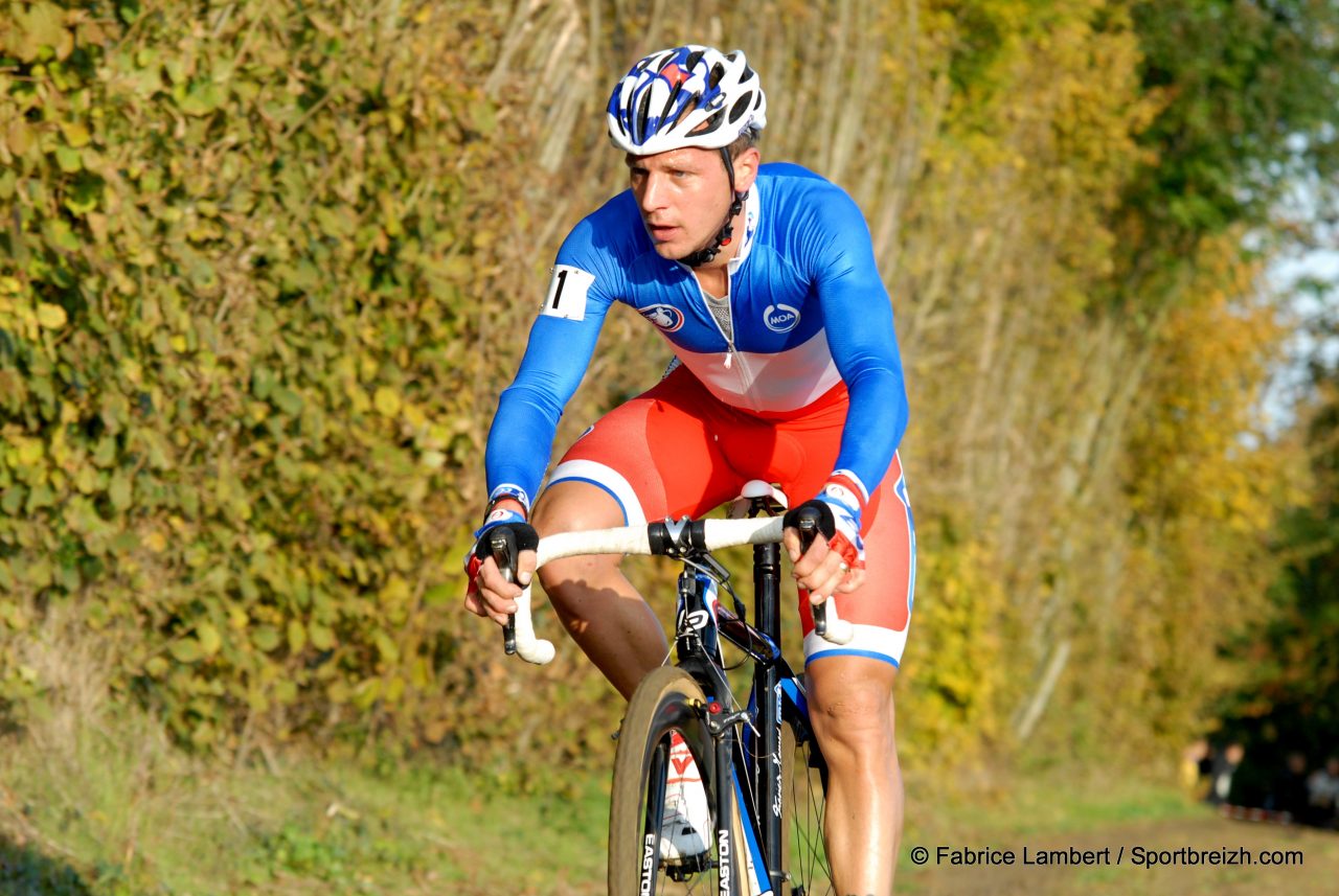 Cyclo-cross de Marle (02) le 1er novembre : Mourey, Absalon, Boulo et Gadret au dpart  