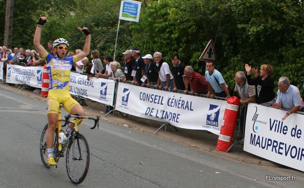 GP Cristal Energie / Coupe de France Look des clubs : Pioline au sprint / Schmidt 5e et Mah 6e.