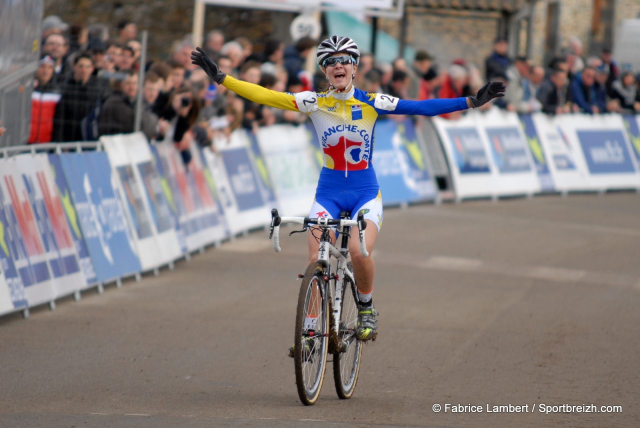 France Cyclo-cross Cadettes : Perry titre / Calvez 2e 