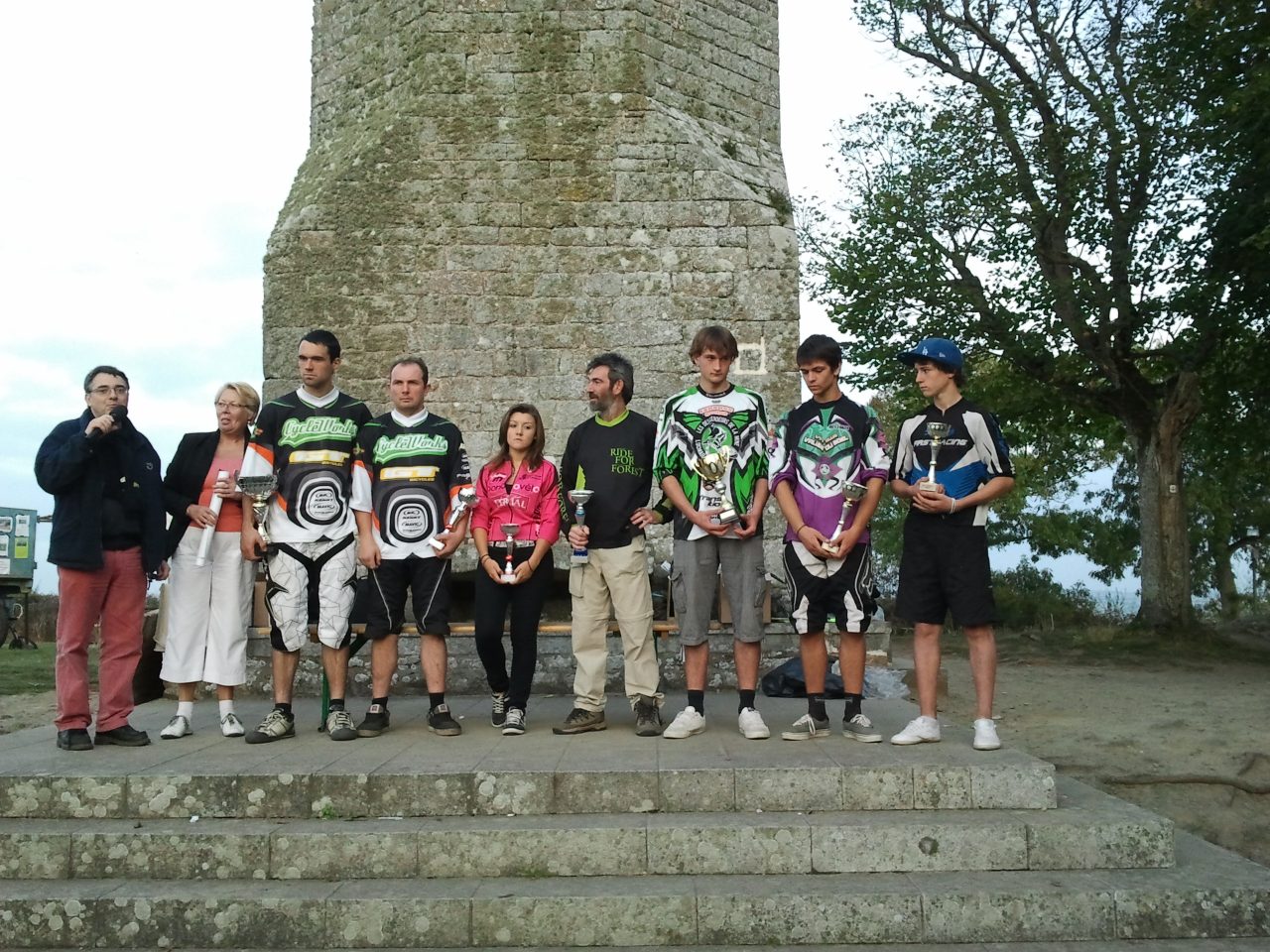 Finale de la coupe de Bretagne de descente au Mont-Dol (35): BADOUARD videmment !