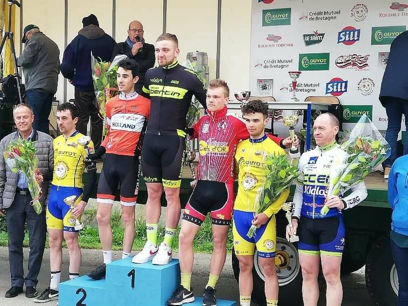 Guilloux (Team Bertin) le plus rapide  Bourg-Blanc