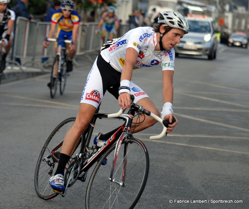 Critrium de Nantes : Dquippe devant Cojean 