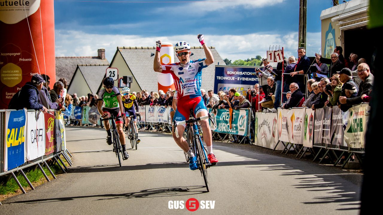 Tour du Coglais #2 : Gilles pour l'tape et David pour le gnral