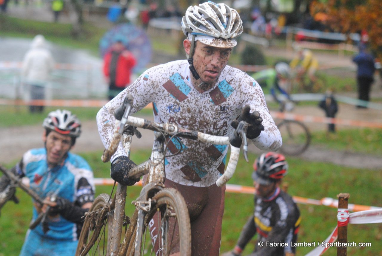 Sbastien Hinault au dpart du Bretagne  Ploeuc-sur-Li 