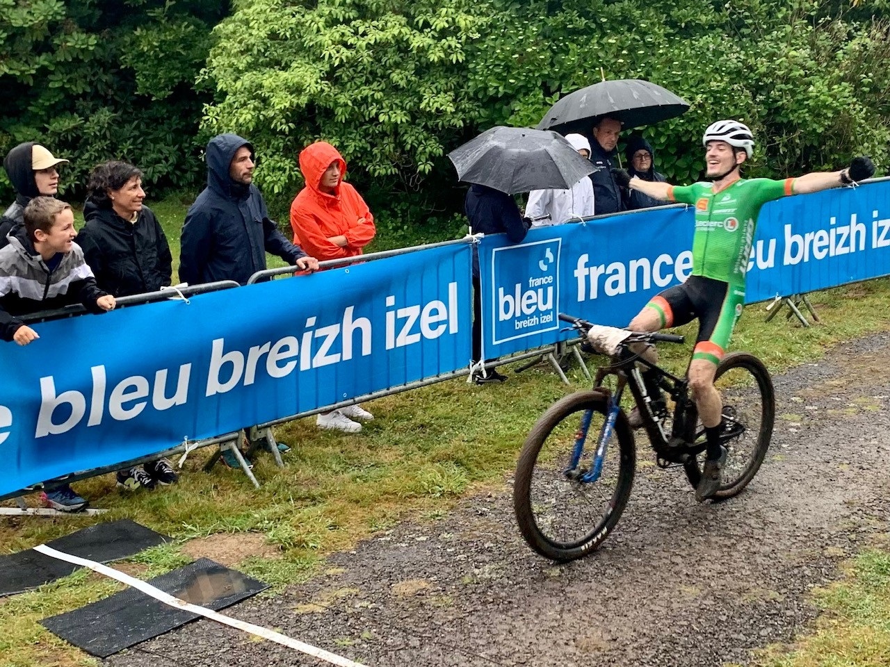 Coupe de Bretagne CX  Loprec (29): Baconnais devant Sinquin et Rall