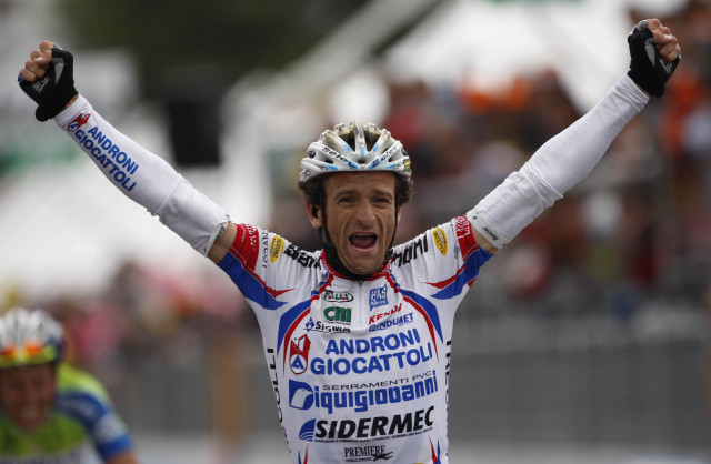 Tour d'Italie : Basso nouveau leader 