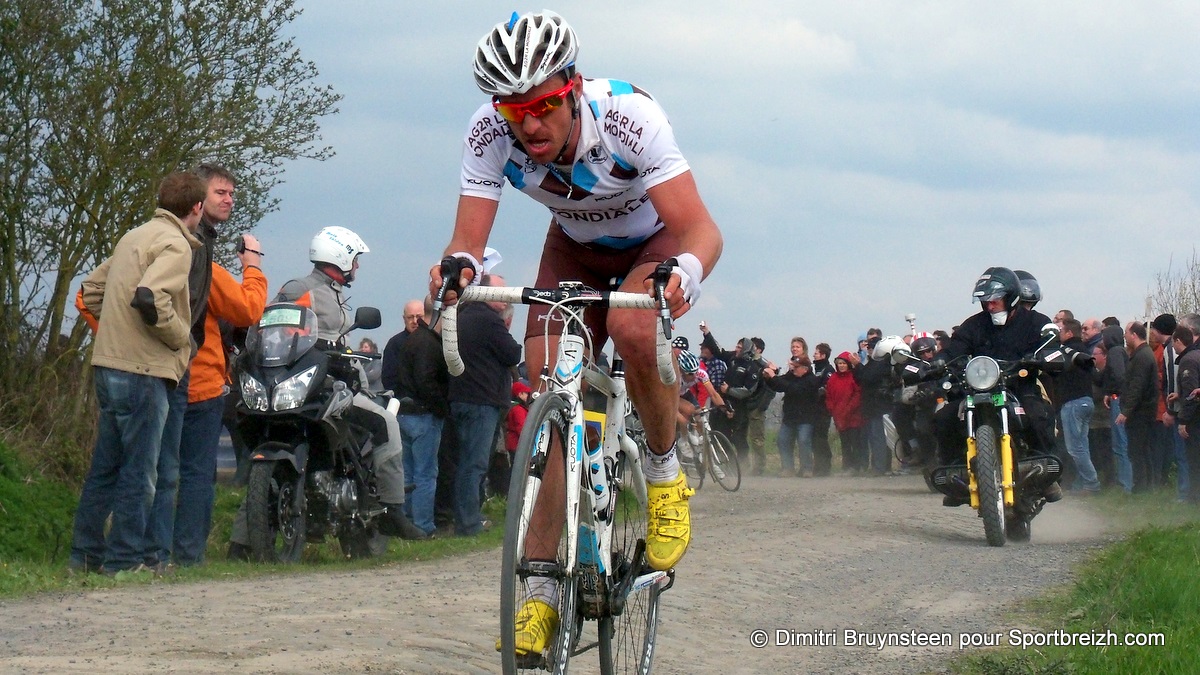 Paris-Roubaix 2010 : deux bretons dans le top 20 ! 