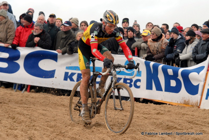 Sven Nys impressionnant sous la neige de Kalmthout ! 