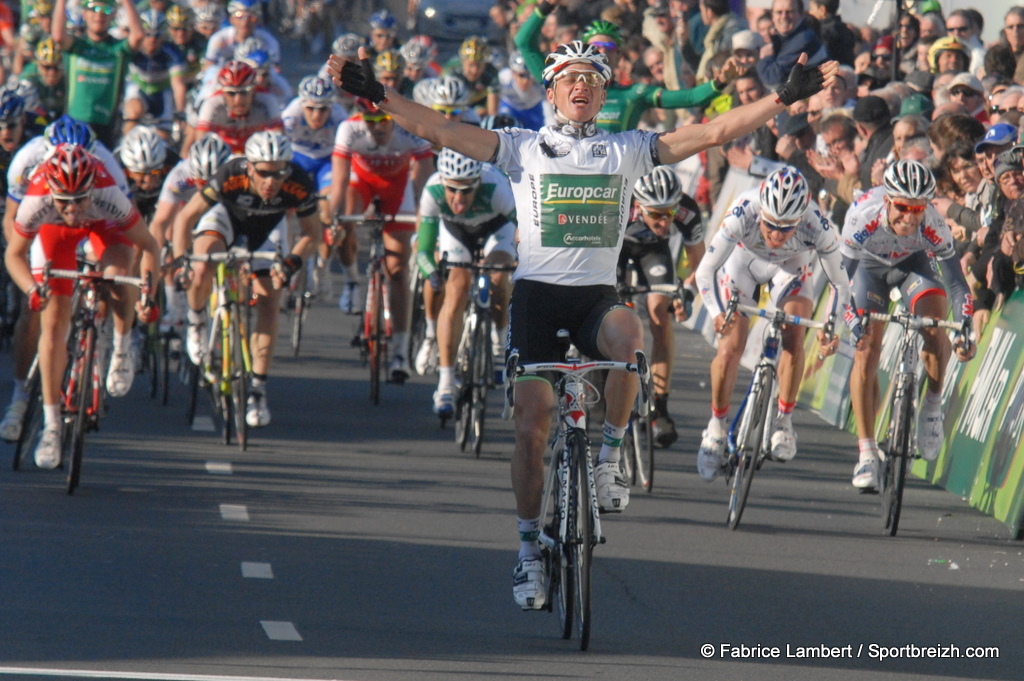 Boucles de la Mayenne : Voeckler au dpart 