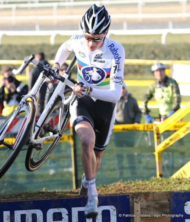 Coupe du Monde Cyclo-Cross Juniors : Van Der Poel imbattable / Russo 5e