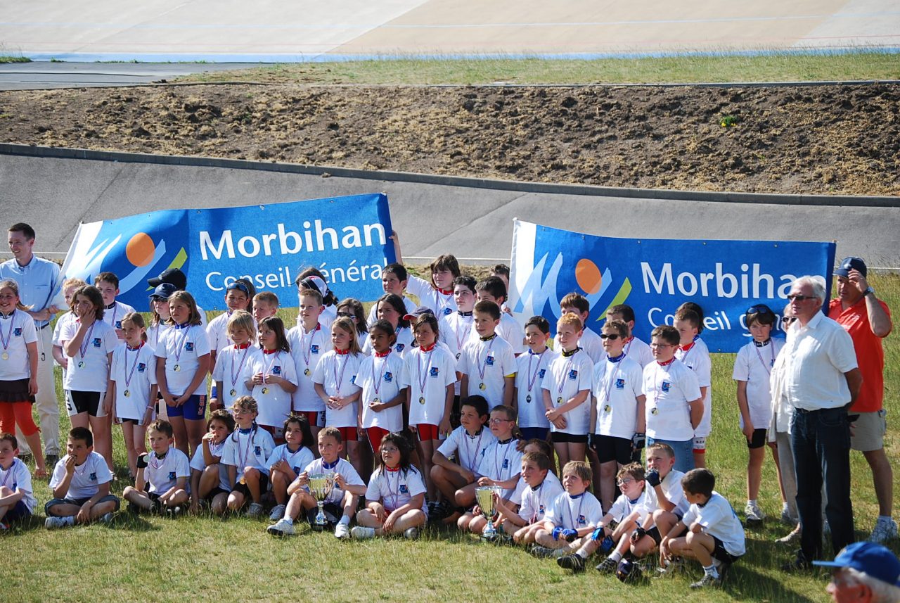 Finale des dcouvertes de la piste 2010 des coles de cyclisme du Morbihan