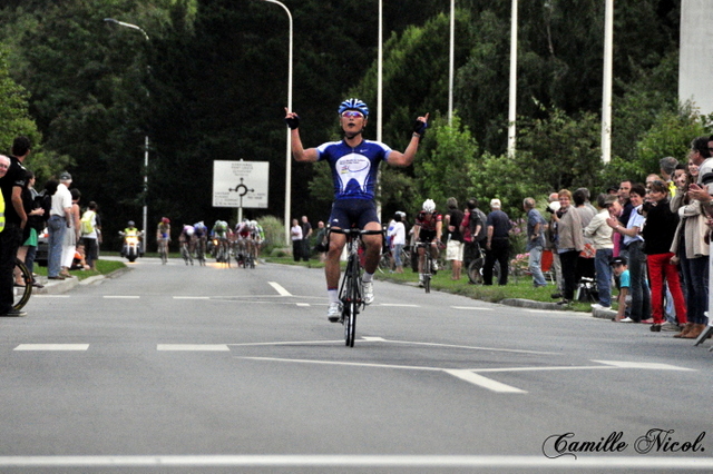 Ho Sung CHO devant Lanon  Lanester (56) 