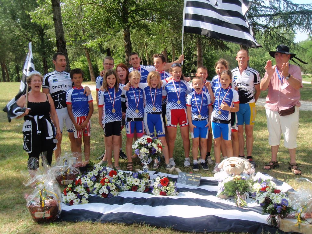 Le Trophe de France des Jeunes cyclistes dans le Finistre en 2012 !