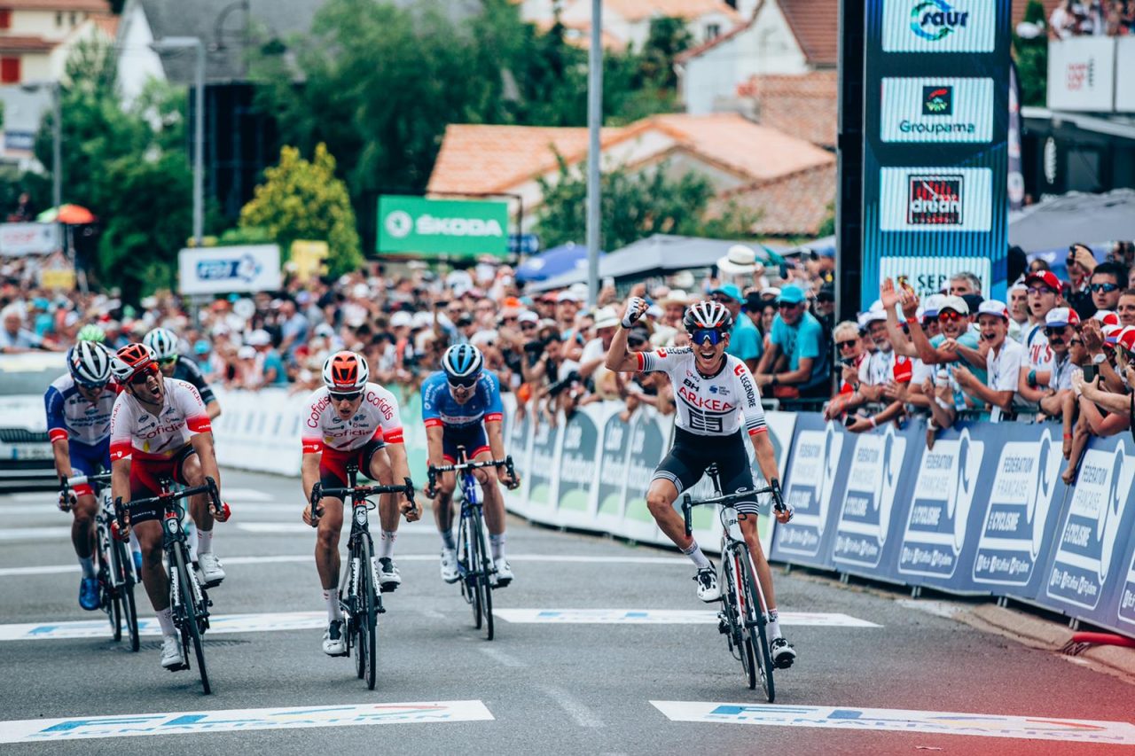 Warren Barguil : " Ce maillot, c'est de la passion"