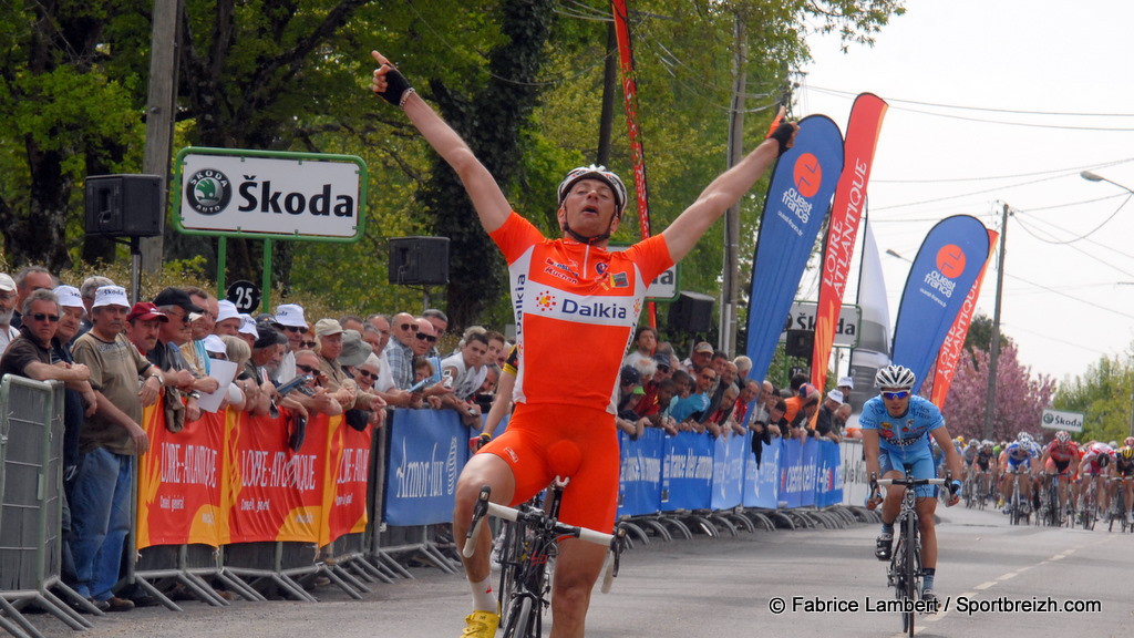 Tour de Bretagne : Benoit Daeninck gagne en costaud !