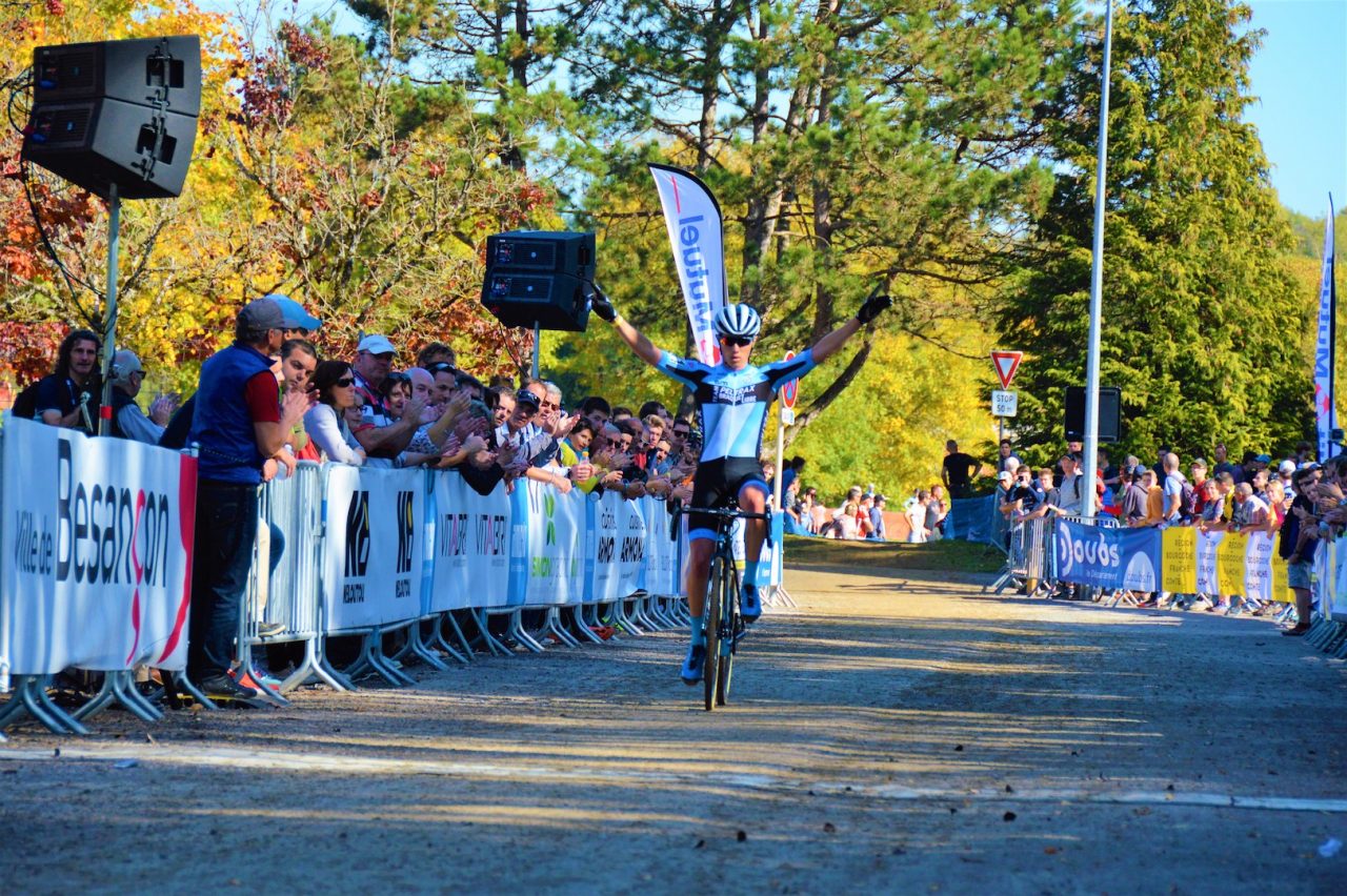 CX Besanon Espoirs: le festival Dubau / Benoit au pied du podium