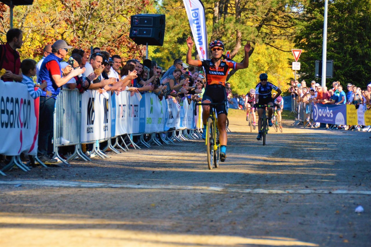 CX Besanon Cadettes & Juniors & Dames: Chainel sur le fil