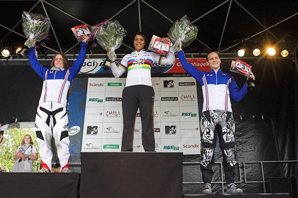 Coupe du Monde de BMX Supercross: Latitia Le Corguill s'impose  Chula Vista ! 