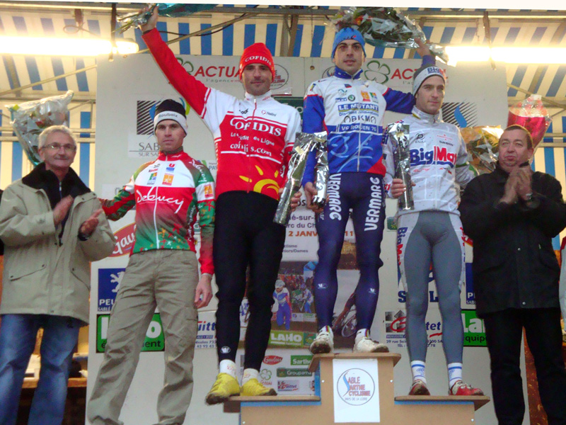 Cyclo-cross de Sabl-sur-Sarthe (72) : Roussel, Ledanois et Derouint  