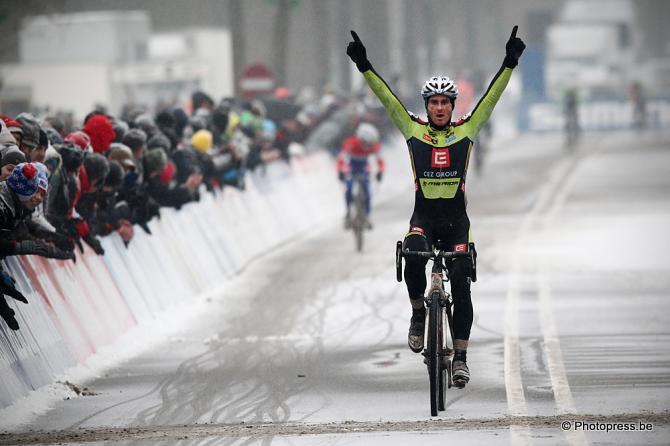 Coupe du Monde cyclo-cross Elites : Bina pour sa premire