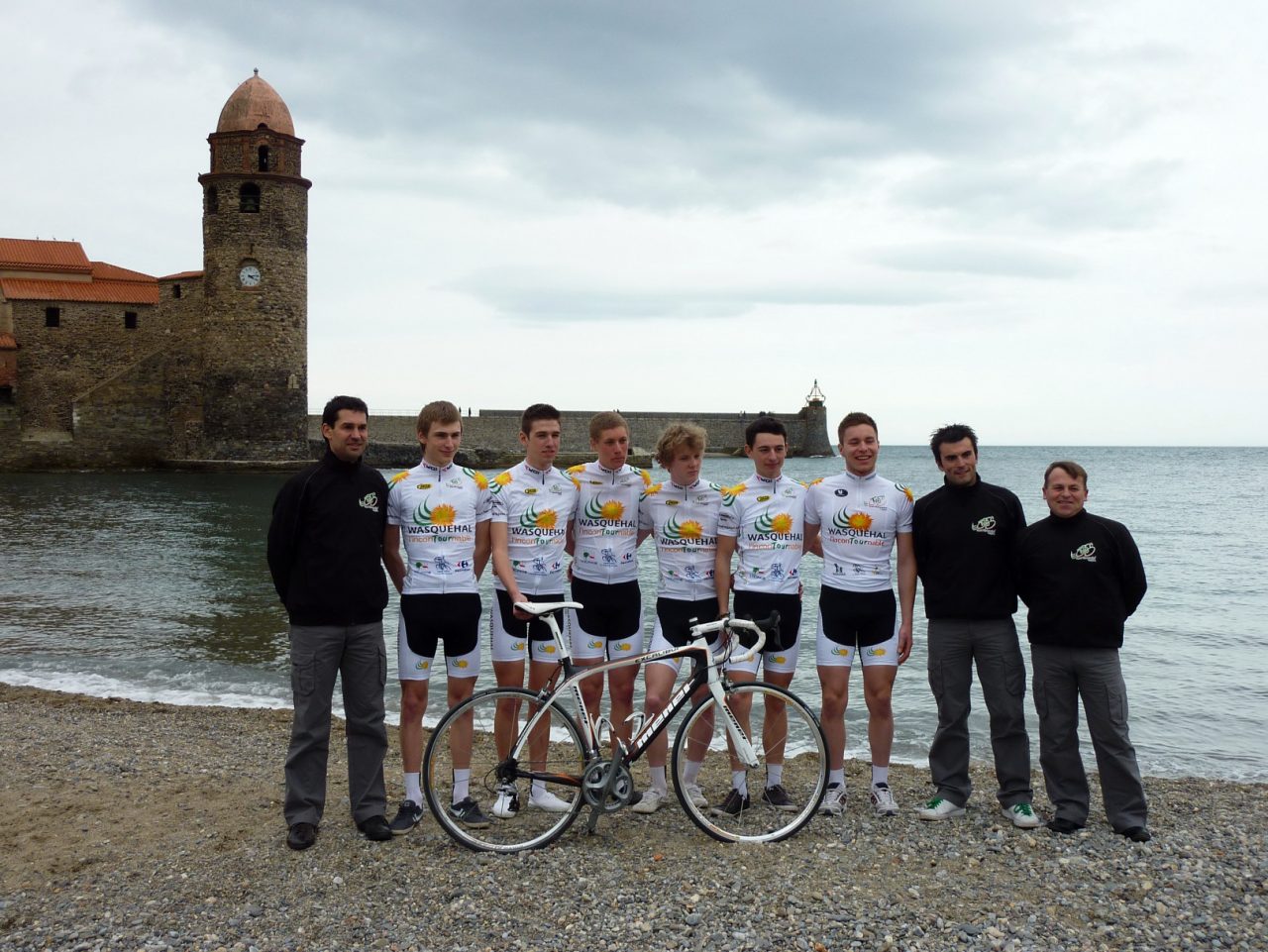 Le Team Wasquehal Juniors en Roussillon.