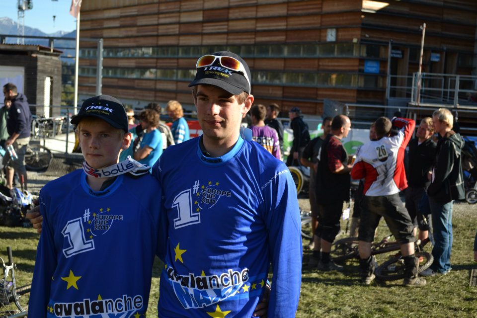 Les frres Coquen champions d’Europe en enduro VTT.