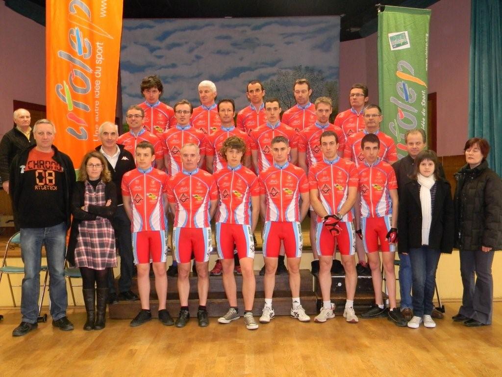 Remise des quipements au Club Cyclo de Mdrac (35)