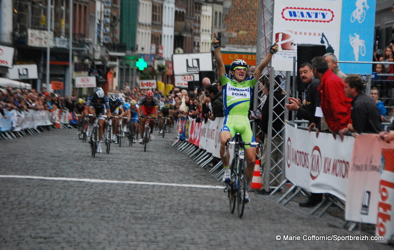 Viviani le plus rapide sur Binche-Tournai-Binche 