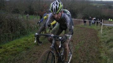 Cyclo-cross d'Avessac (44) : Guest devant Jarrier