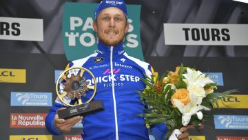 Paris-Tours: les sprinteurs battus