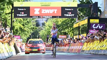 Tour de France, comment faire durer le suspens trois semaines ? 