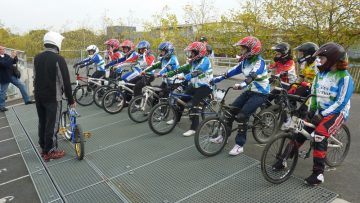 Les fminines du 22 dcouvrent le BMX  