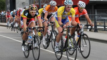 Dunkerque : De Troyer devant Cantournet et Van Roy 