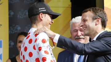 17e tape: Froome tient bon / Roglic gagne