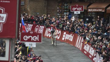 Strade Bianche : Bardet 2me / Madouas patant