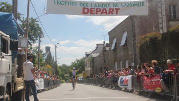 St Aubin en Plumelec (56): Darmont en solitaire