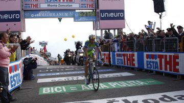 Tour d'Italie: Basso s'impose au sommet du Monte Zoncolan 