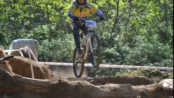 Championnat de Bretagne Descente VTT  Jugon-les-Lacs (22) : Bresset sacr