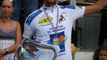 Championnat du Morbihan des 3 me catgories : Vincent Bienfait au sprint.