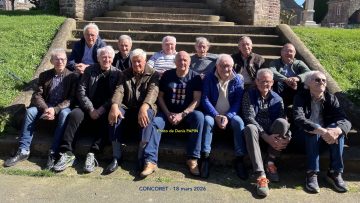 De belles retrouvailles entre champions et anonymes des pelotons