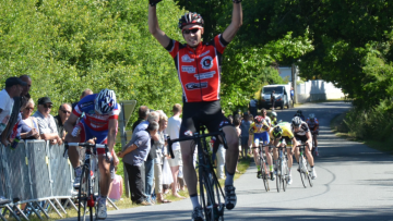 Etienne gagne  Rdn