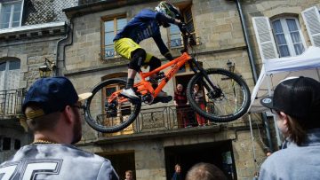 DH urbaine de Moncontour (22): l'cole de vtt du Li au top 