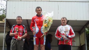 Ufolep  Mordelles (35) : les bouquets pour Brosse, Biou et Danieau 