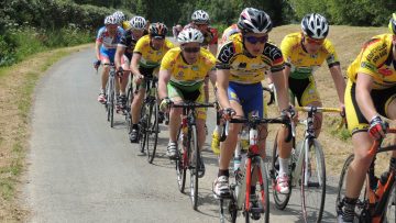 Noyal-Pontivy (56) : Le Barbier devant Ruelland
