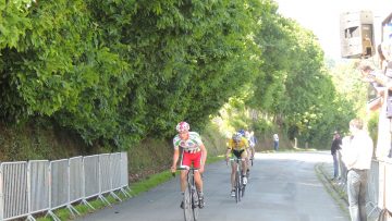 Noyal-Pontivy (56) : Le Barbier devant Ruelland