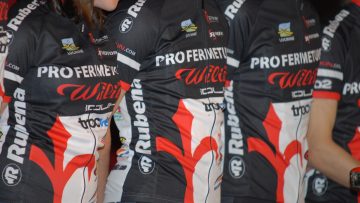 Les nouvelles couleurs du Team Pro fermetures Wilier Duke 