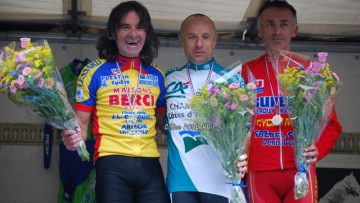 Championnat 22 pass'cyclisme  Saint-Carreuc : Theffo, Prigent et Toublanc